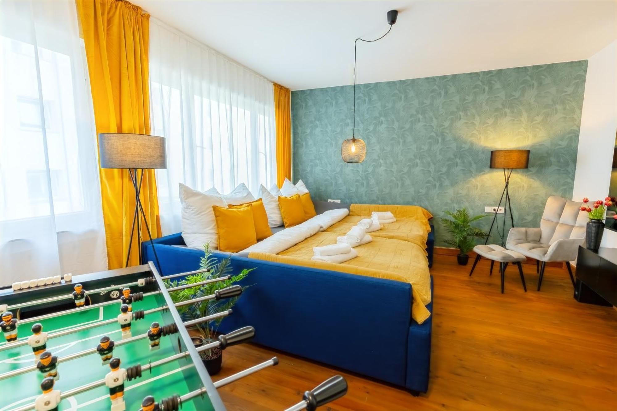 Apartment The Big Muenster Fuer Bis Zu 12, Whirlpool, Sauna, Zentral, Tischfussball, Balkon, Gasgrill Ulm