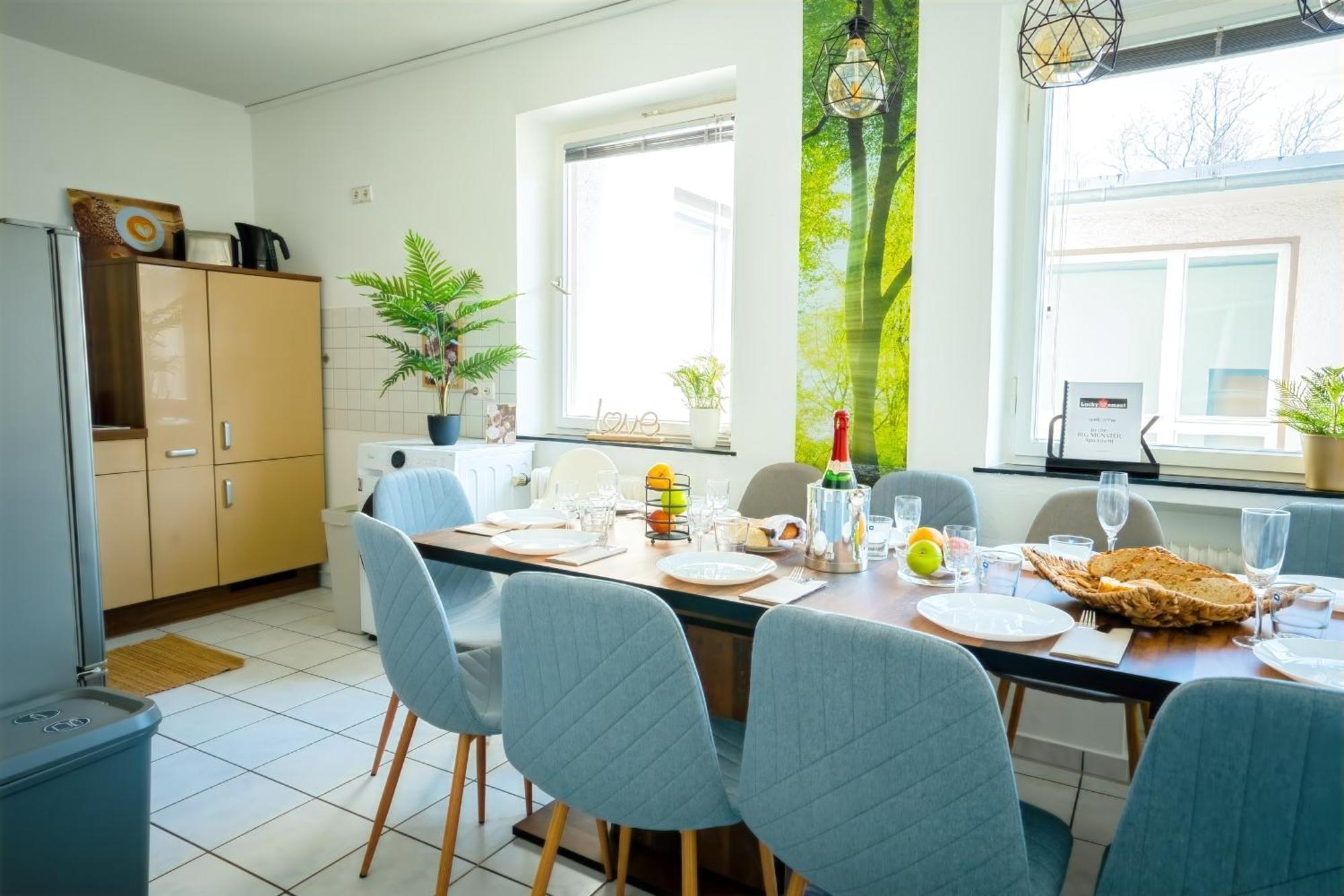 The Big Muenster Fuer Bis Zu 12, Whirlpool, Sauna, Zentral, Tischfussball, Balkon, Gasgrill Ульм
