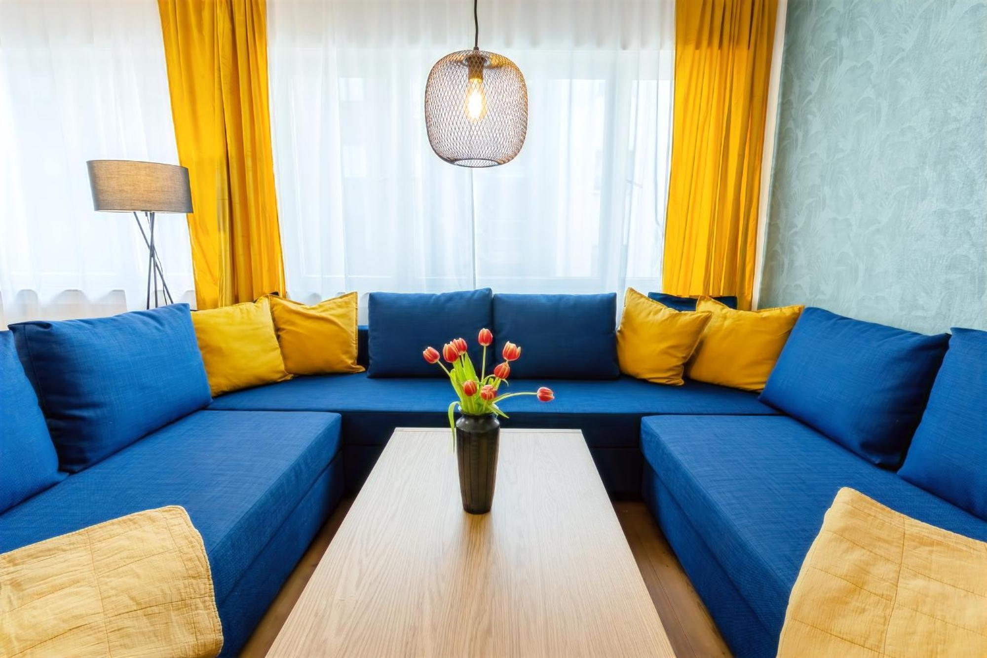Apartment The Big Muenster Fuer Bis Zu 12, Whirlpool, Sauna, Zentral, Tischfussball, Balkon, Gasgrill