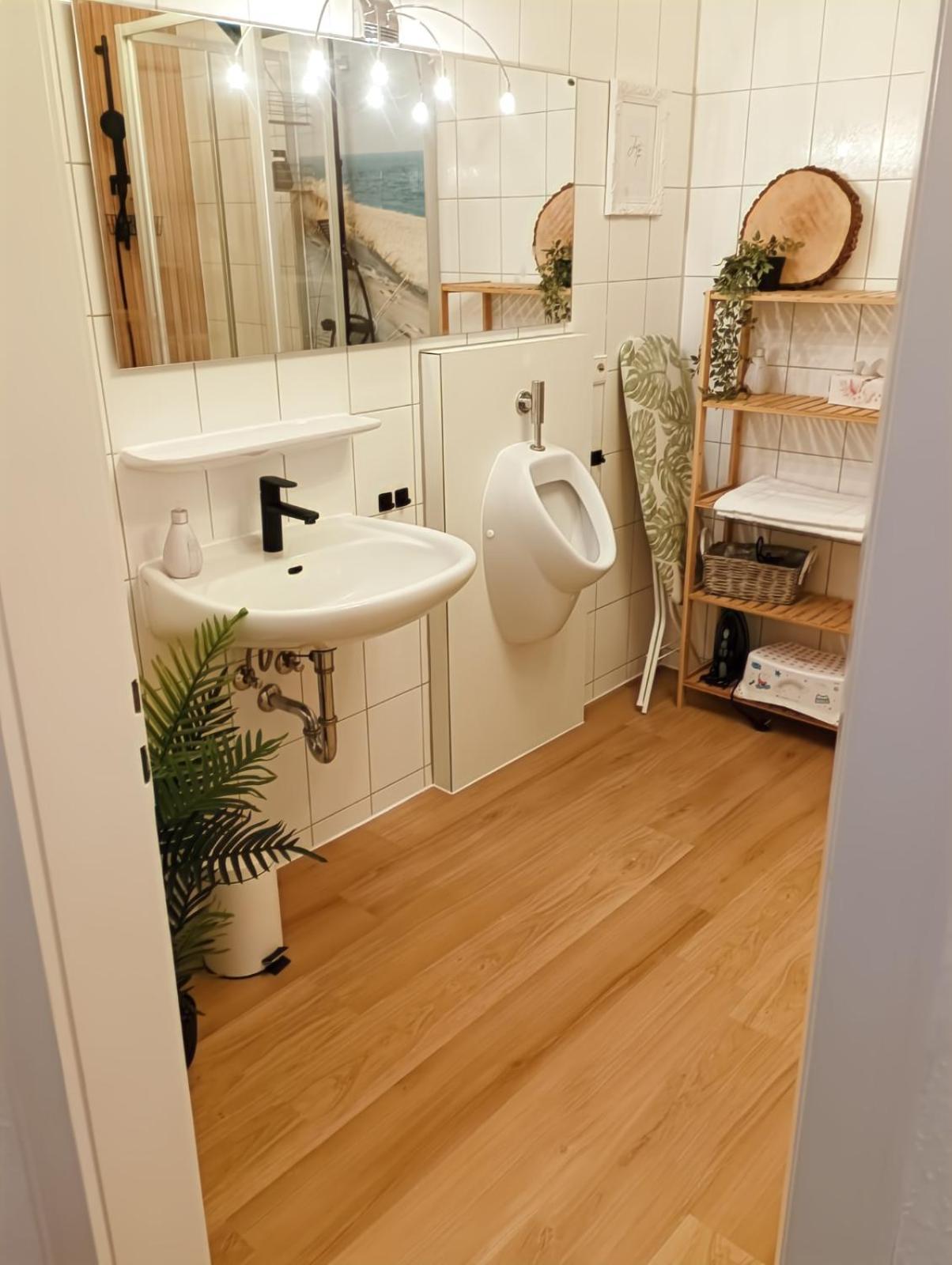 The Big Muenster Fuer Bis Zu 12, Whirlpool, Sauna, Zentral, Tischfussball, Balkon, Gasgrill * Ulm