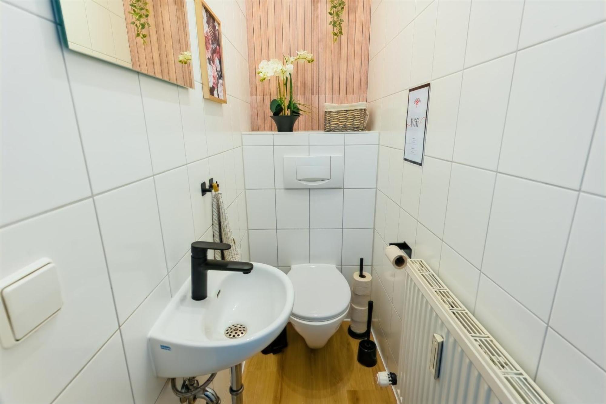 Апартаменты The Big Muenster Fuer Bis Zu 12, Whirlpool, Sauna, Zentral, Tischfussball, Balkon, Gasgrill *